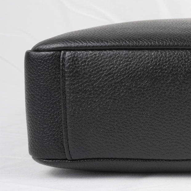Picard Urban Men's Leather Shoulder Bag with Smart Functional Compartments and Durable and Comfortable Adjustable Strap (Black)